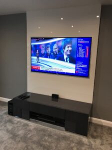 Media wall and units - Black