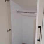 Wardrobe with rail - One door, white